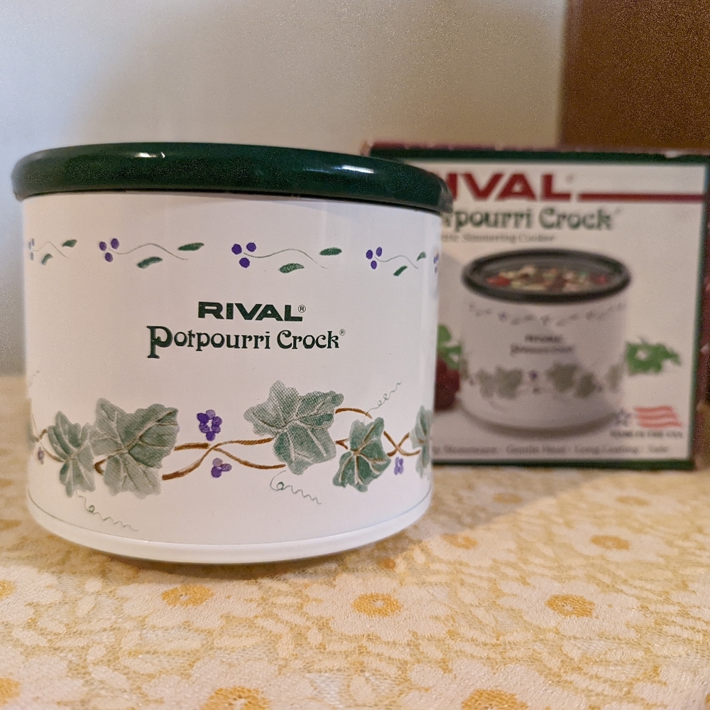 Vintage Potpourri Crockpot